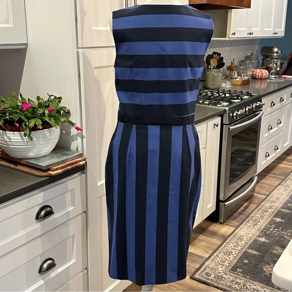 G.I.L.I. Women Milano Ponte Blue Stripe Bodycon Dress Size 8 Sleeveless Cocktail - Picture 5 of 15
